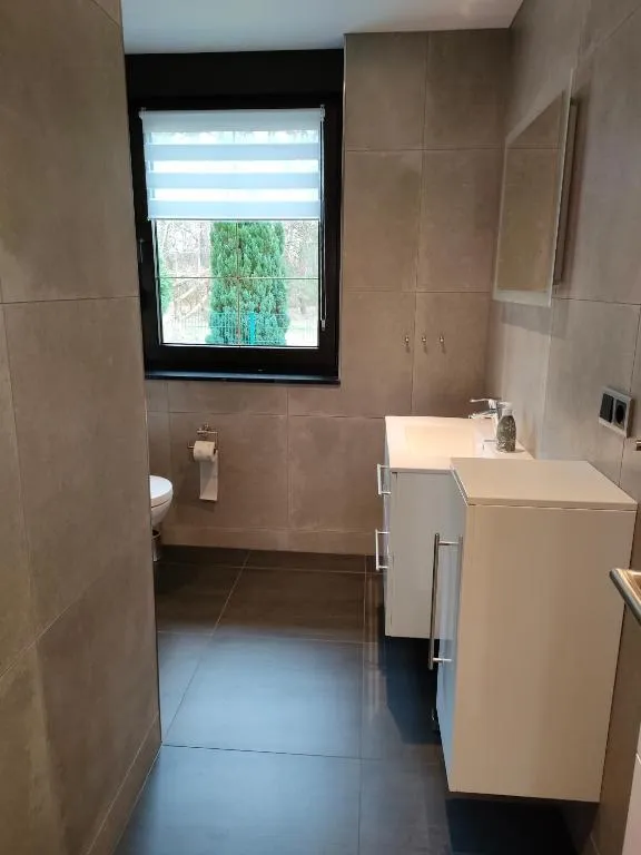 Blick ins Badezimmer